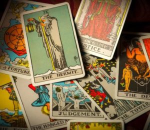 Tarot reading with Veronica Morris